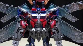 DOTM ULTIMATE OPTIMUS PRIME EmGos Transformers Reviews N Stuff [upl. by Bein]