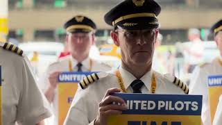 United Airlines Pilots May 12th Nationwide Picket Recap [upl. by Dorsman]