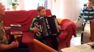 Molleker Kai Niklas und Alexander  Wolga Polka [upl. by Akeimat]