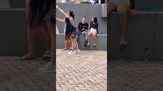 Las pelotas falsas 😳🤭🤣broma de humor 🥰 viralvideos funny video [upl. by Roderick304]