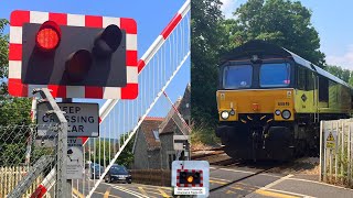 Aylesford Village Level Crossing Kent [upl. by Sidra]