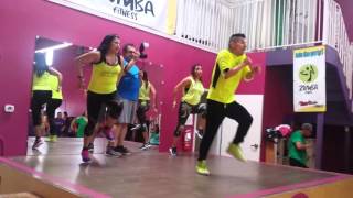 RIE Y LLORA Celia Cruz ZUMBA [upl. by Eisaj]