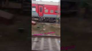 Rapti Nagar superfast express aur Saharsa station express khatarnak race sort viral videos [upl. by Syd]