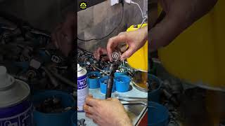 car diesel fuel injector testing viralvideo shorts dieselpump repair [upl. by Drusy]