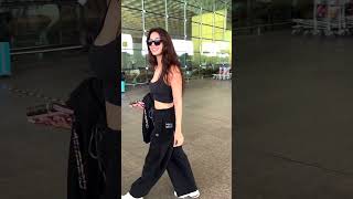 Bollywood crush Disha Patani spotted at the airport😍✈️ [upl. by Theurich]