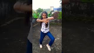 Ithiri chakara nulli ithiri senham tha dance [upl. by Oileve]