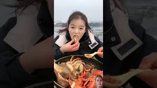 The female fishermen eat lobster king crab conch scallop and red devil shrimp todayyummy [upl. by Ameehsat]