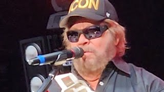 Hank Williams Jr quotAll My Rowdy Friends Are Coming Overquot Ruoff Music Center  Noblesville IN [upl. by Ruyle]