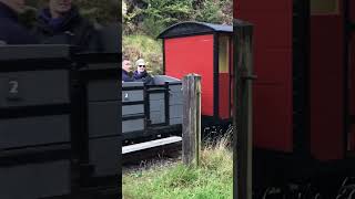 Hunslet 040 diesel passing the crossing gate at the threlkeld quarry and mining museum train [upl. by Frieder140]