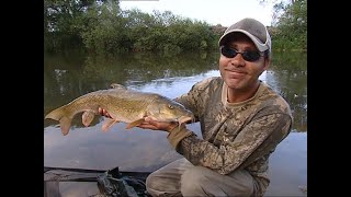 Lake Escapes  Barbel Fishing The River Wye  Matt Hayes [upl. by Geneva]