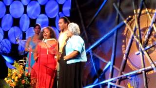 Kaumakaiwa Kanakaole does a surprise chant at the 2009 Nā Hōkū Hanohano Awards [upl. by Nnybor300]