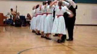 Berea College Country Dancers  Weaving [upl. by Hortense903]