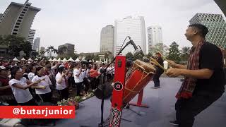 Anak Medan  Live Ada Danau Toba di Car Free Day Jakarta Azwin Harefa ft Hamonangan Butarbutar [upl. by Pruchno]