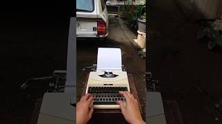 Royal TA 204 Typewriter  タイプライターでタイピング。Typing with Type Writer asmr typewriter タイプライター [upl. by Laud]