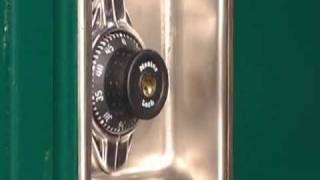 Master Lock Locker Locks BuiltIn Combination Change Procedure [upl. by Mayor]