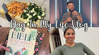 Daily Vlog  Church bible study Caroline Girvan upper body home workout cooking dinner new Hokas [upl. by Duffy965]