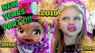 BABY ALIVE has a NEW YEARS PARTY The Lilly and Mommy Show The TOYTASTIC Sisters FUNNY SKIT [upl. by Walter157]