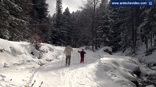 Ardèche  Ski de fond à La Chavade [upl. by Nahtnanhoj282]