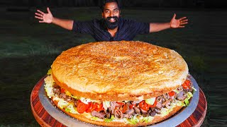 Giant Burger  50KG Burger  ഇന്ത്യയിലെ ഏറ്റവും വലുത്  M4 Tech [upl. by Natsrik]