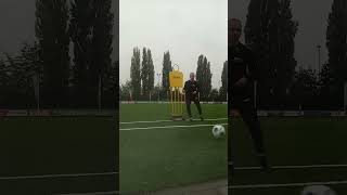 Techniektraining binnenkant voet wegdraaien [upl. by Alehtse]