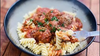 Hackfleischbällchen in Tomatensauce mit Nudeln  Das ULTIMATIVE Fusilli Rezept [upl. by Sinclair]