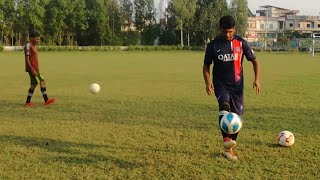 Football juggling skills for beginners  Football juggling skills  Sir Ge Football juggling [upl. by Brandie507]