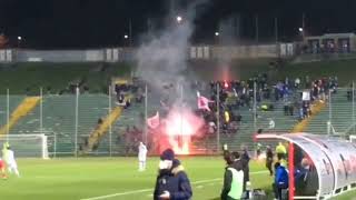 Ultras Ancona accolgono i pescaresi [upl. by Tingley]