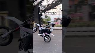 CRF 150 Wheelie berdua crf hondacrf crf150rb viralvideo crf150supermoto crf150l [upl. by Annodam]