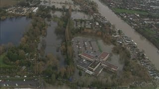 UK Floods Helicopter footage shows impact of Thames flooding in Surrey and Berkshire [upl. by Lunette]