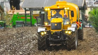 JCB TRACTOR LIQUID MANURE SPREADER GIANT RC MODEL SCALE 18  Fair Leipzig Germany 2016 [upl. by Orelia]