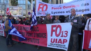 Réformes de E Macron de nouvelles manifestations à Marseille [upl. by Nawak]