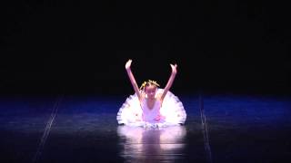 Ballet Elizabeth Santos  Bonequinha [upl. by Farnham]