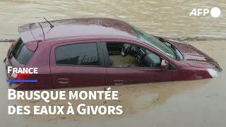 Inondations dans le Rhône voitures prises au piège à Givors  AFP Images [upl. by Retha]