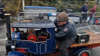 mini road engine LADY JOYCE thrashes and spits sparks all over bridgenorth car park [upl. by Kreg]