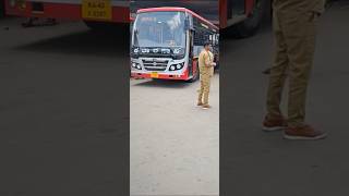 ಮೈಸೂರು ksrtc bus stand quotಖಾಕಿ ಬಟ್ಟೆಯಲ್ಲಿ ಕಂಡಕ್ಟರ್ Bengaluru ಪ್ರಯಾಣಿಕರನ್ನು ಕೈ ಬೀಸಿ ಕರೆಯುತ್ತಿರುವುದುquot [upl. by Kiel111]