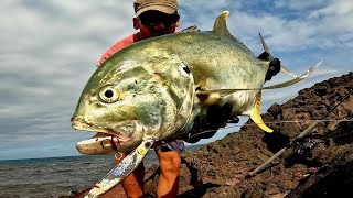 Va Pour Une Carangue Bien Grasse  Pêche En Guadeloupe  RockFishing [upl. by Chelsae367]