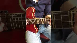 Hofner Verithin from the 1960s played through a Marshall Class 5 guitar Played by Louis Crosland [upl. by Constantina]