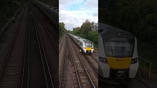 Thameslink 700142 91024  1423 9R27 Bedford 1234  Three Bridges North of Redhill [upl. by Ahsekin]