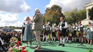 Standkonzert der Wiesnkapellen auf dem Münchner Oktoberfest [upl. by Conn]