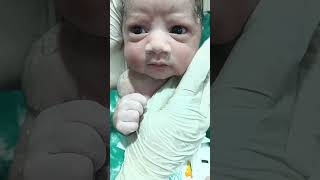 New born baby just after birth viralvideo cutebaby littleprince godblessyou [upl. by Bogusz]