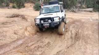 76 Series Landcruiser  35s  big lift  Mundaring Powerlines  wwwoffroadwacom [upl. by Abercromby308]