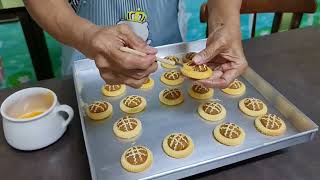 Authentic Nyonya Pineapple Tarts [upl. by Htebi]