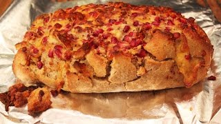 Herzhaftwürziges Brot mit Käse und Granatapfelkernen [upl. by Adolfo]