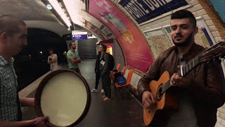 Ambiance kabyle dans le métro parisien [upl. by Okubo892]