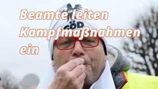 Beamte leiten Kampfmaßnahmen ein [upl. by Wind]