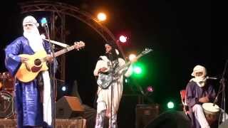 4Jeunes Tinariwen de Mhamid au festival des nomades 2014 [upl. by Hgalehs]