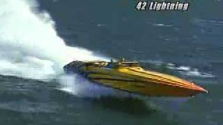 Powerboat tests the Fountain 42 Lightning [upl. by Anyek939]