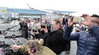 Singapore Airlines invigning på Arlanda [upl. by Analat]