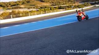 WorldSBK Chaz Davies tests 2017 Ducati Panigale [upl. by Bone]