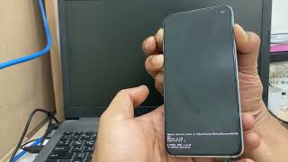 How to Hard Reset Galaxy S10e  S10  S10 Running Android 111213 [upl. by Nodaj]